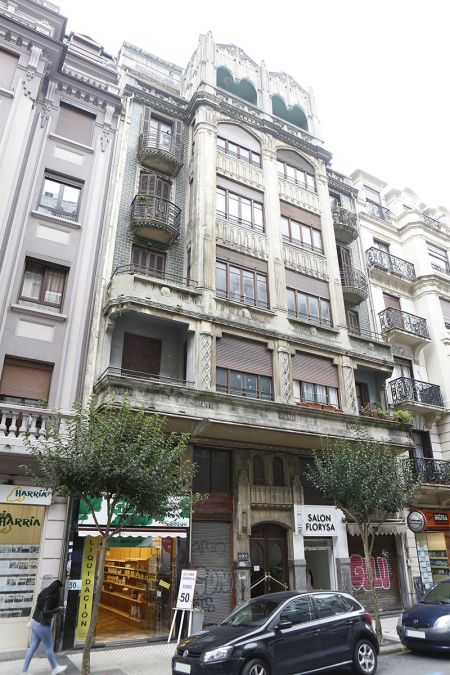 retoques edificios publicidad